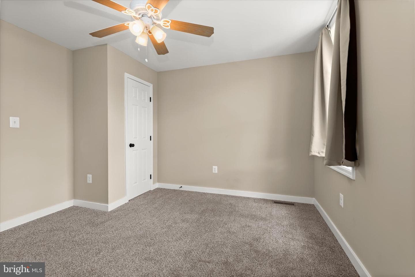 924 N Belnord Avenue photo 26