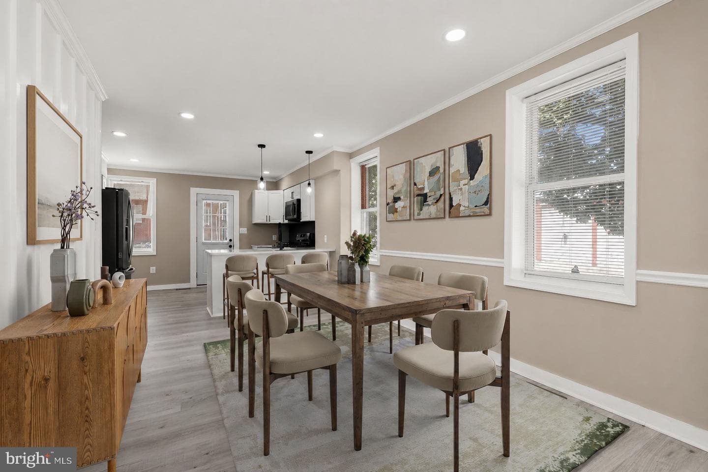 924 N Belnord Avenue photo 3