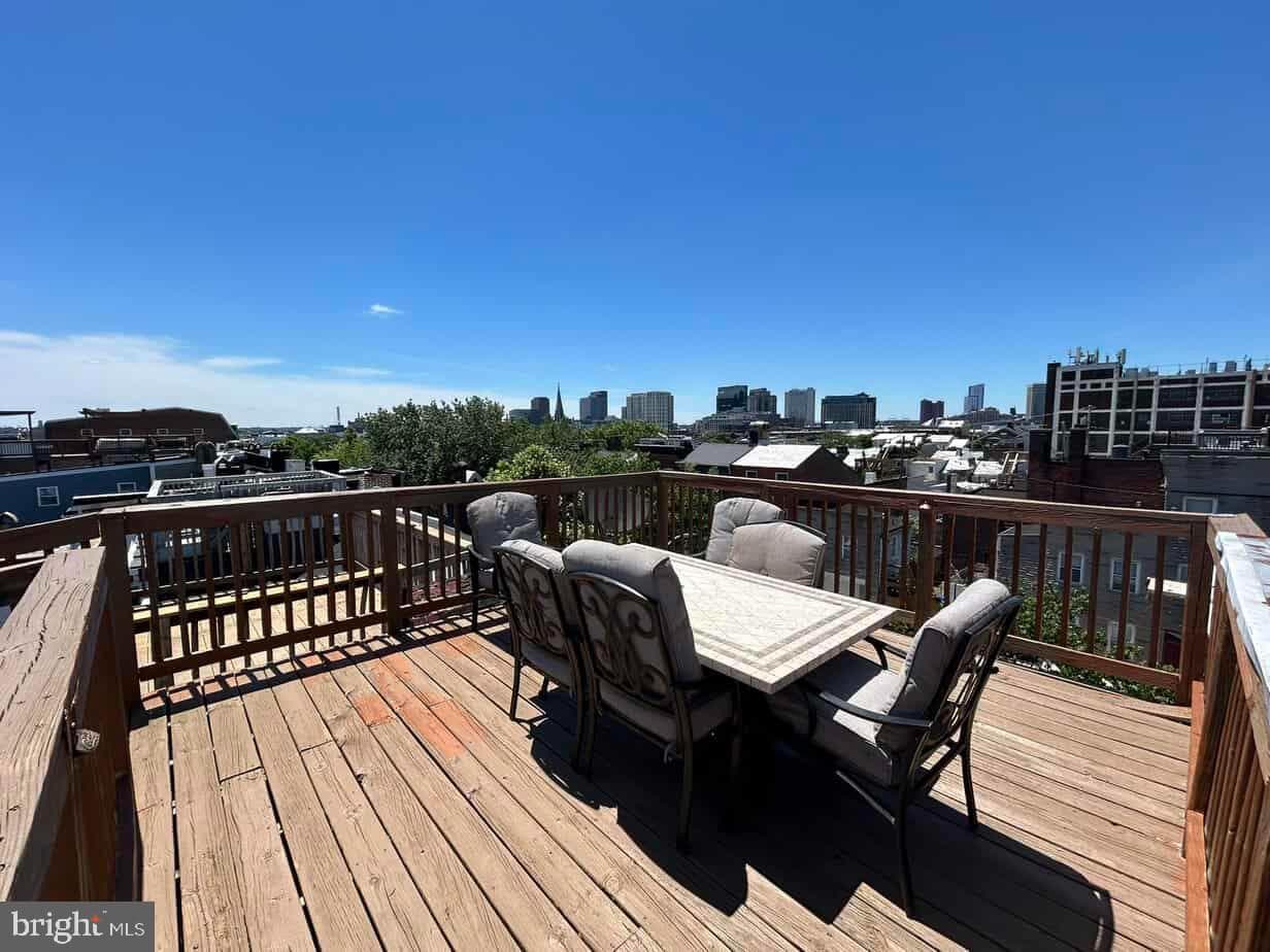 205 S Ann Street photo 36