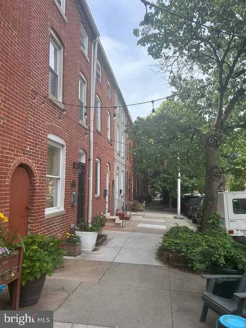 205 S Ann Street photo 4