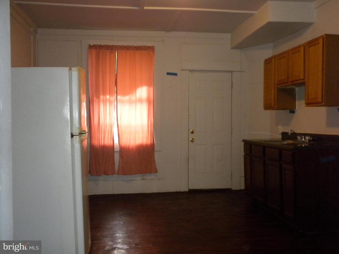716 N Lakewood Avenue photo 4