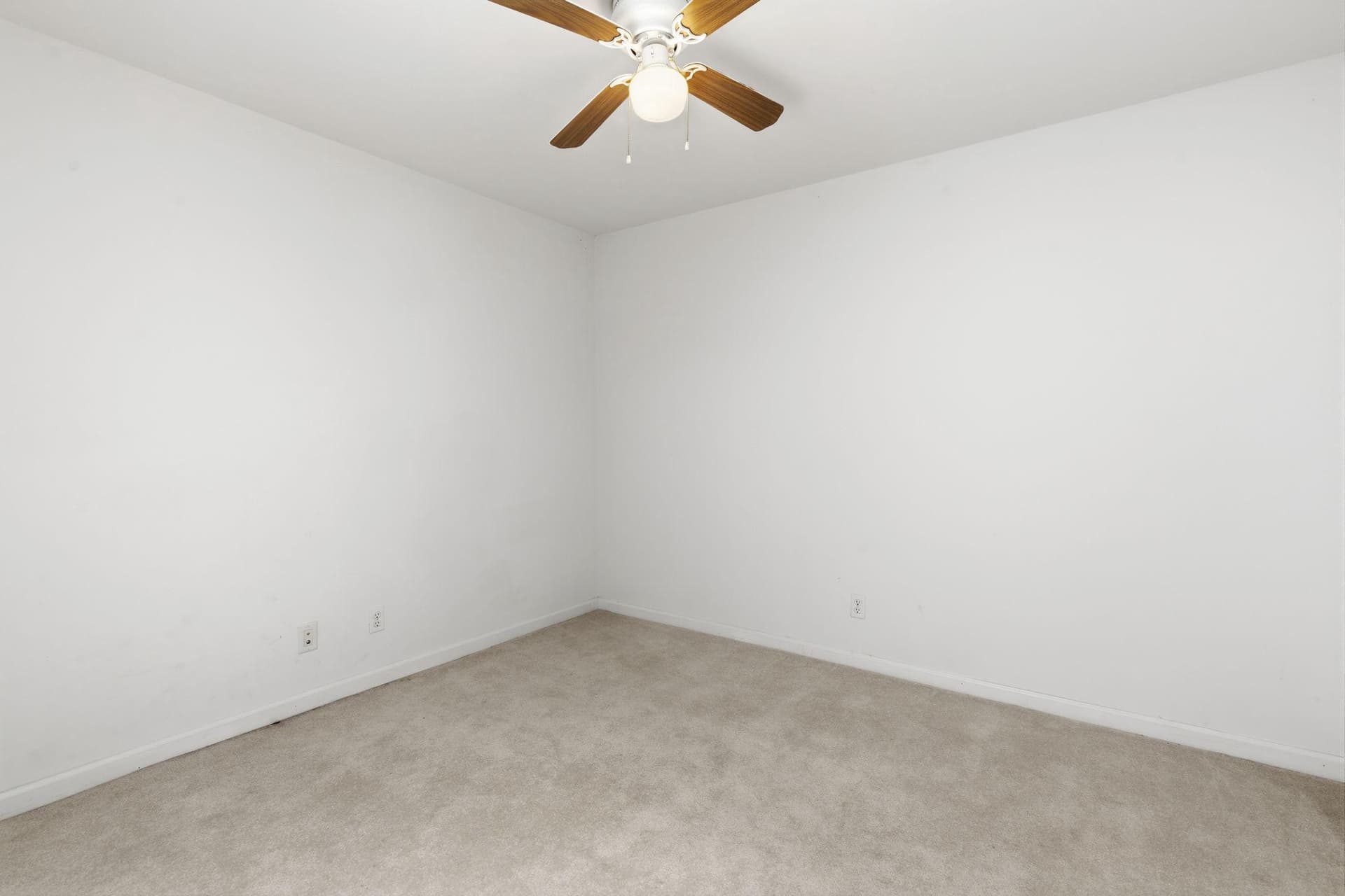 1311 N Broadway photo 12