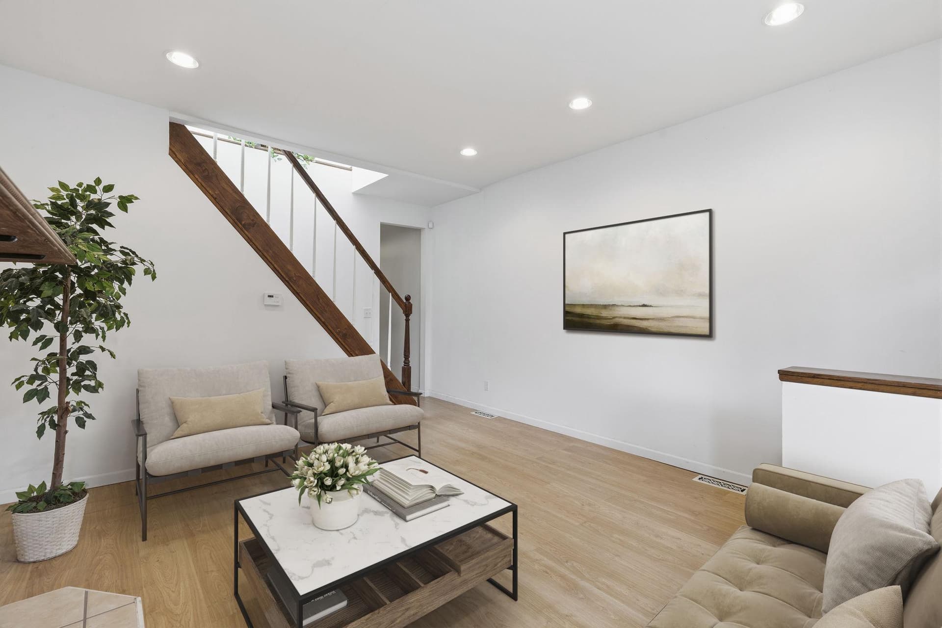 1311 N Broadway photo 5