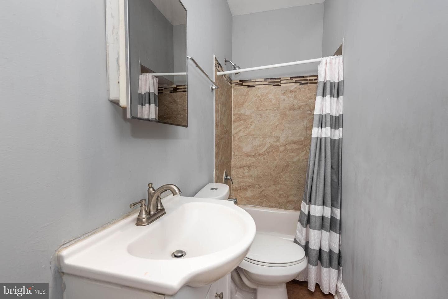 1313 N Washington Street photo 10