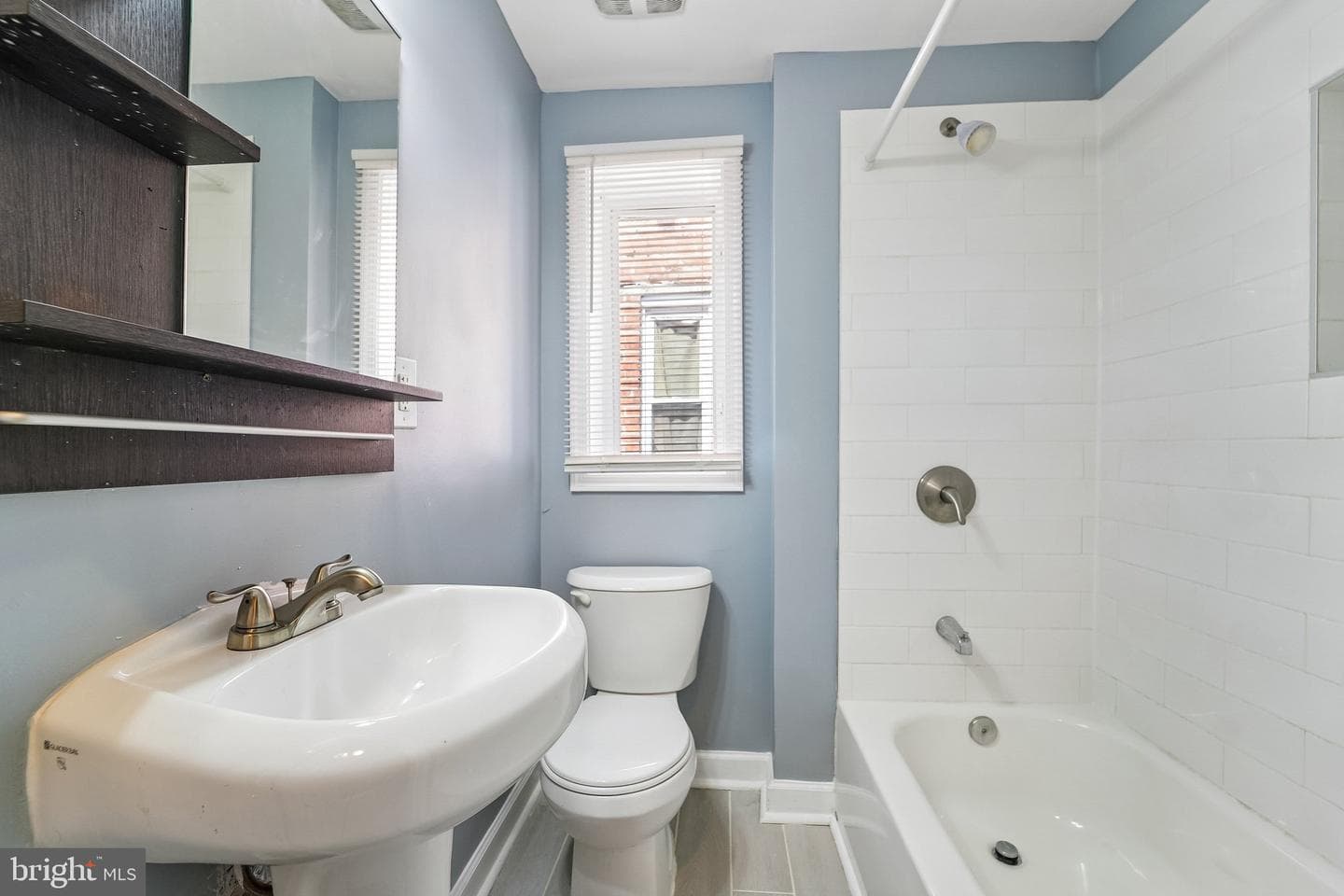 1629 E Oliver Street photo 22