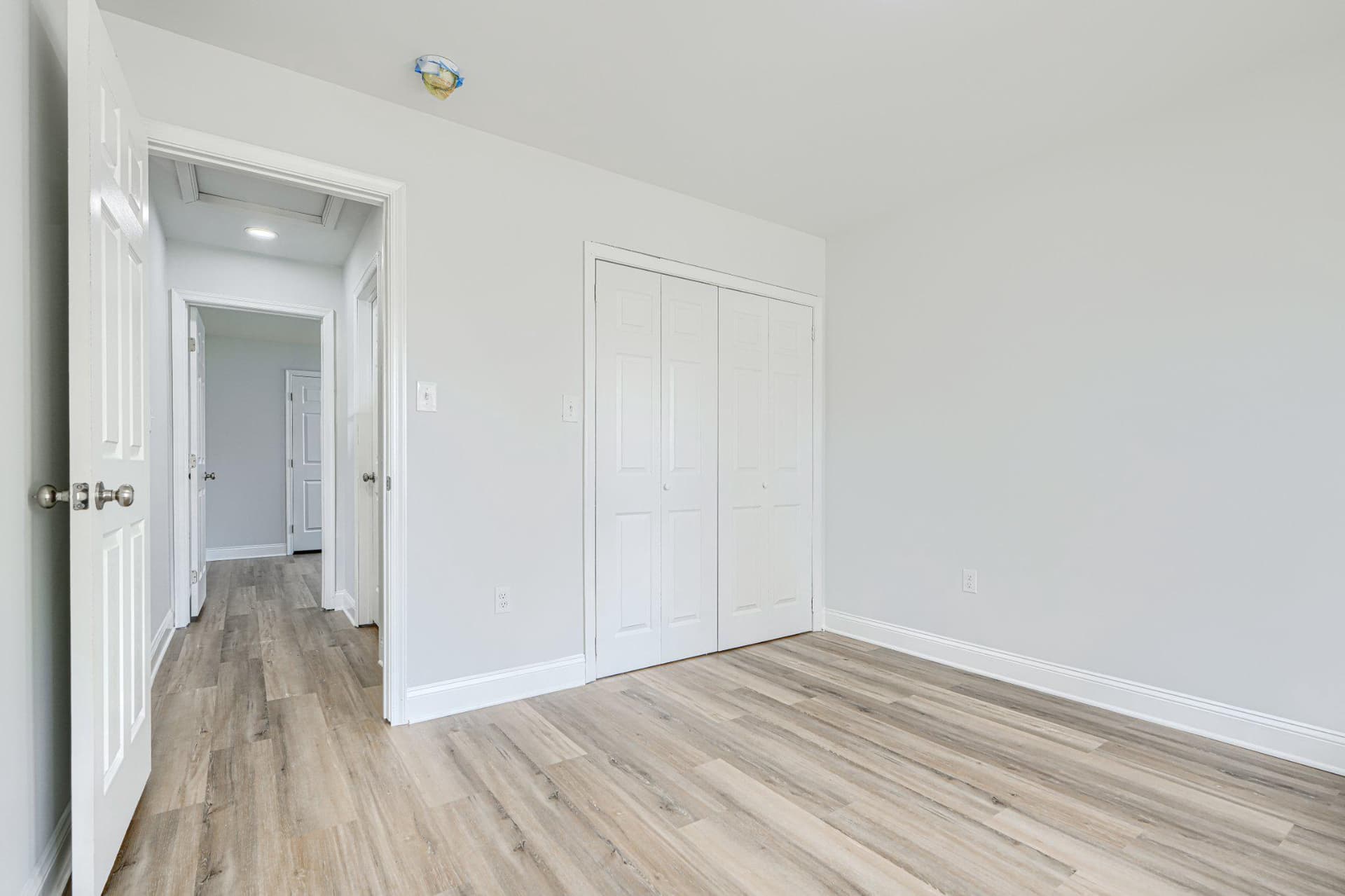 5213 Wilton Heights Avenue photo 18