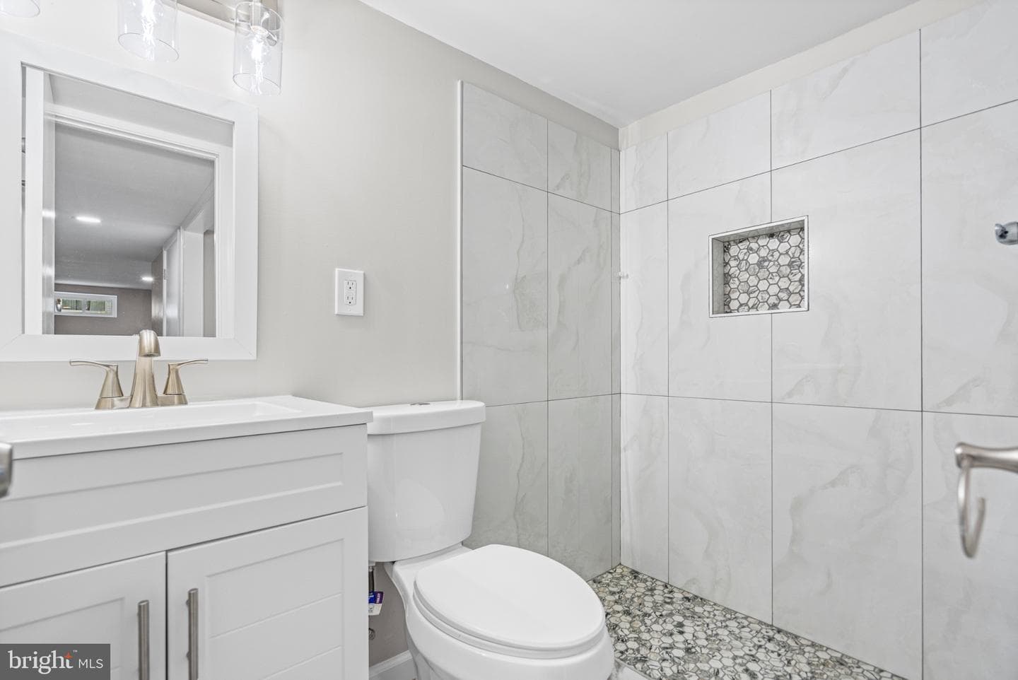 4619 Asbury Avenue photo 24