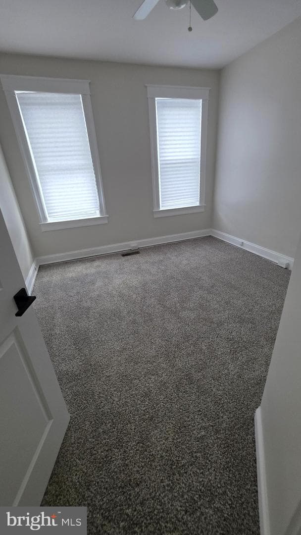 752 N Grantley Street photo 23