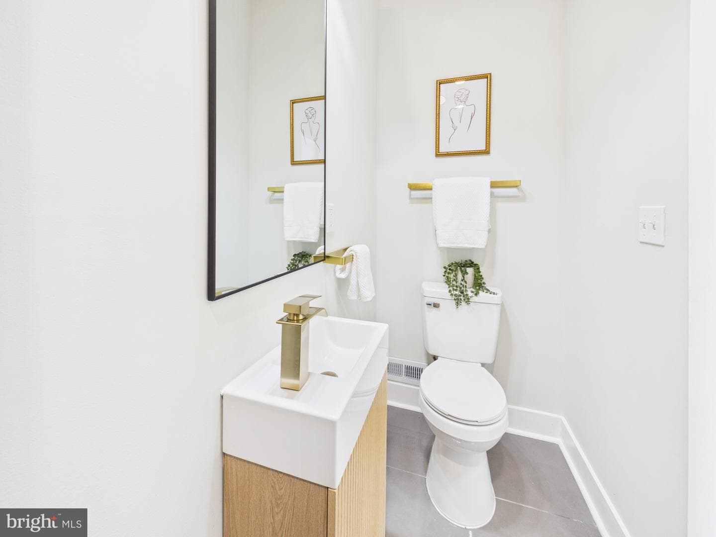 1744 Llewelyn Avenue photo 57