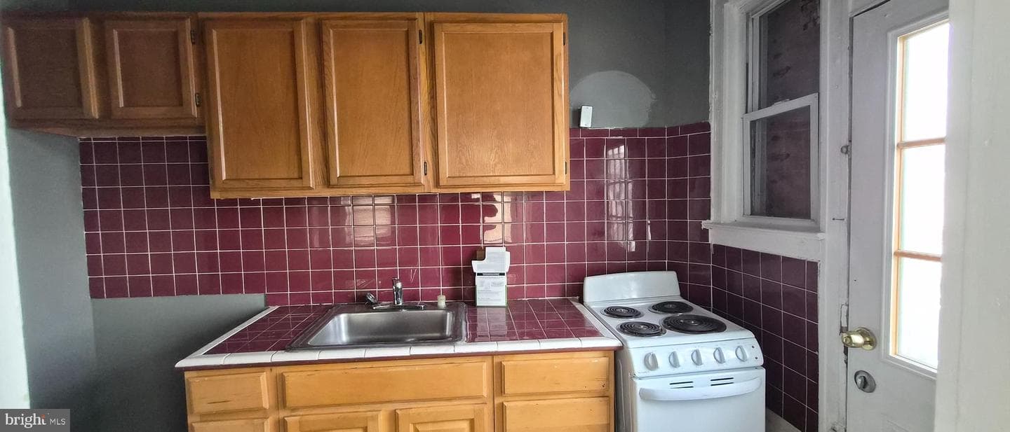 3238 Ravenwood Avenue photo 8