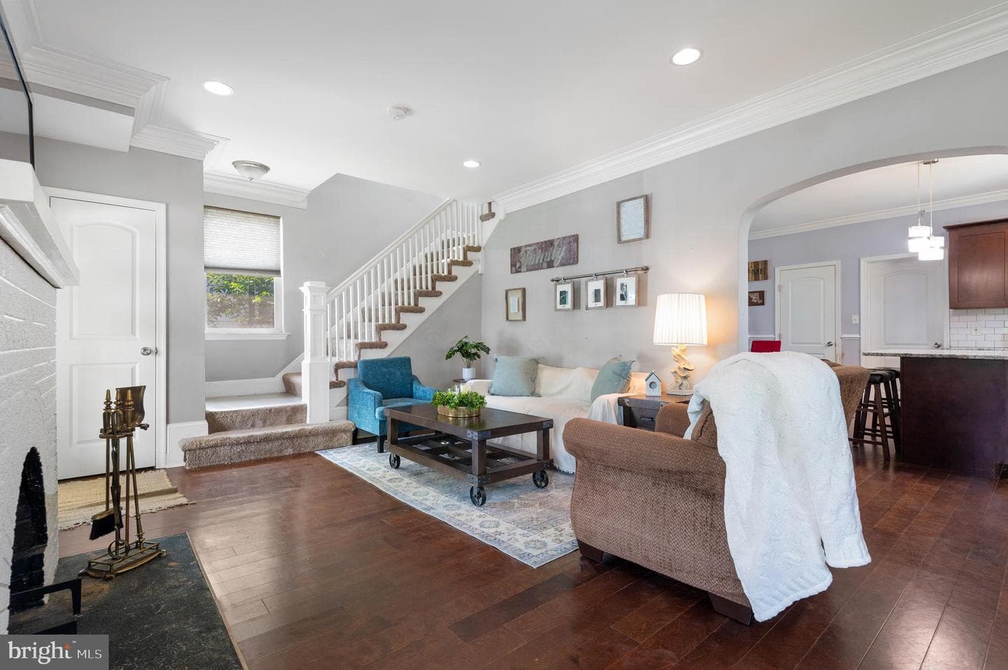 3010 Howard Park Avenue photo 4