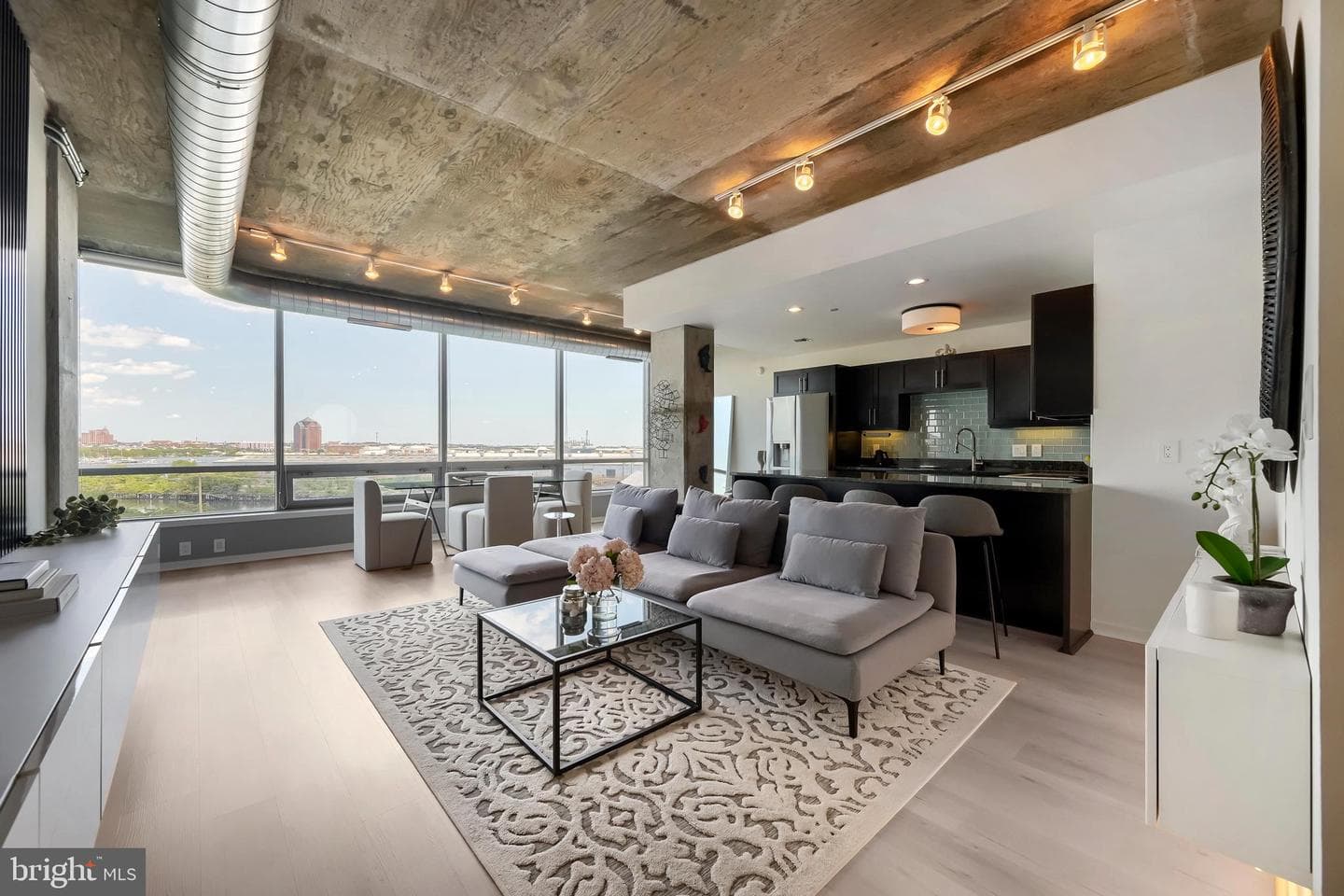 1200 Steuart Street #514