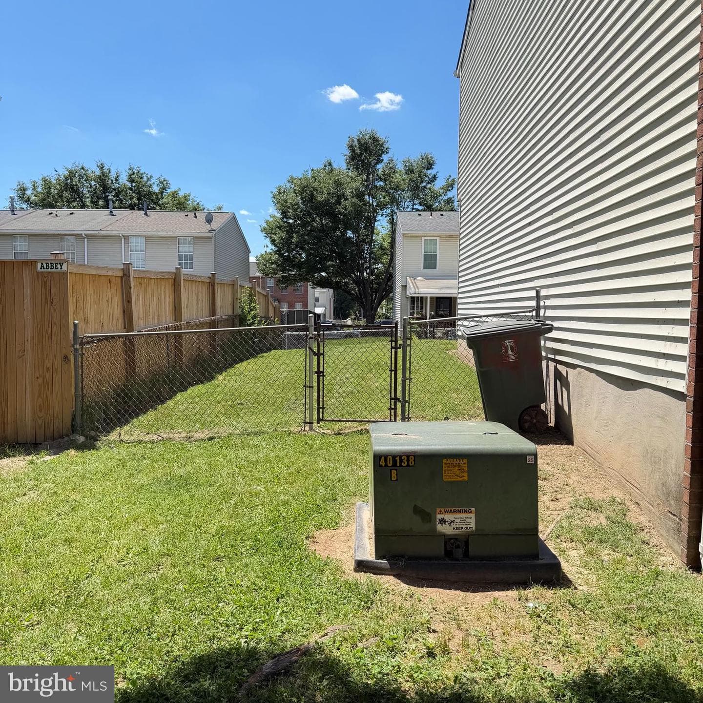 1214 N Woodyear Street photo 17
