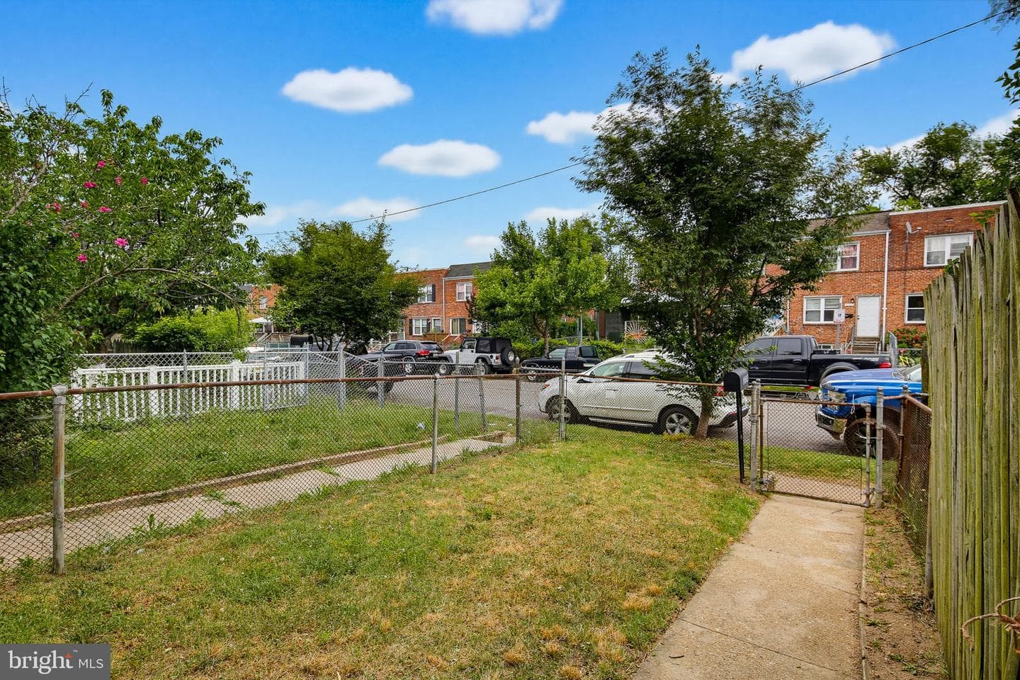 3704 Saint Margaret Street photo 19