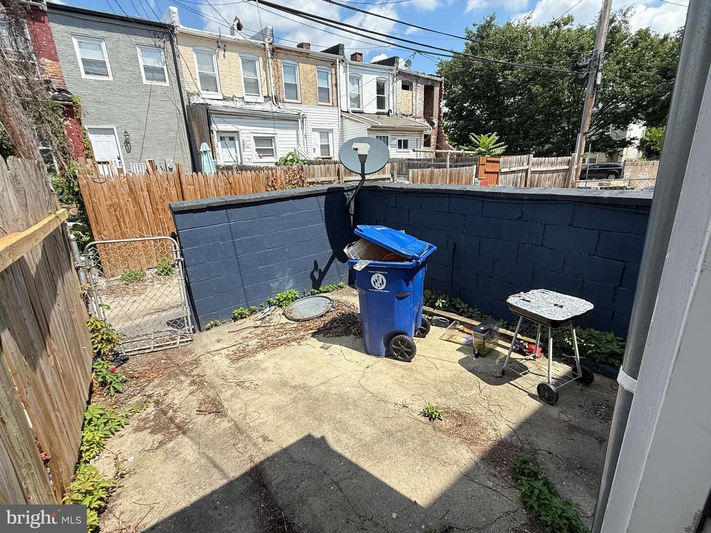 1210 Sargeant Street photo 18