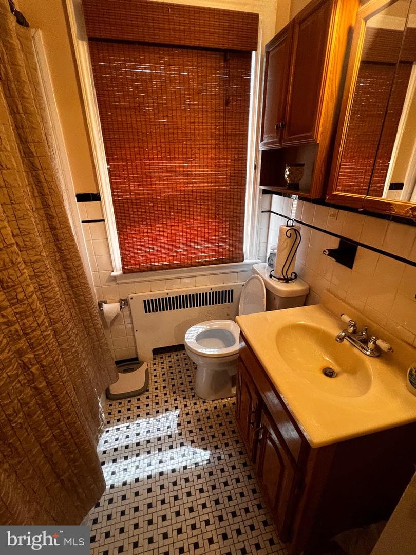 3828 Yolando Road photo 9