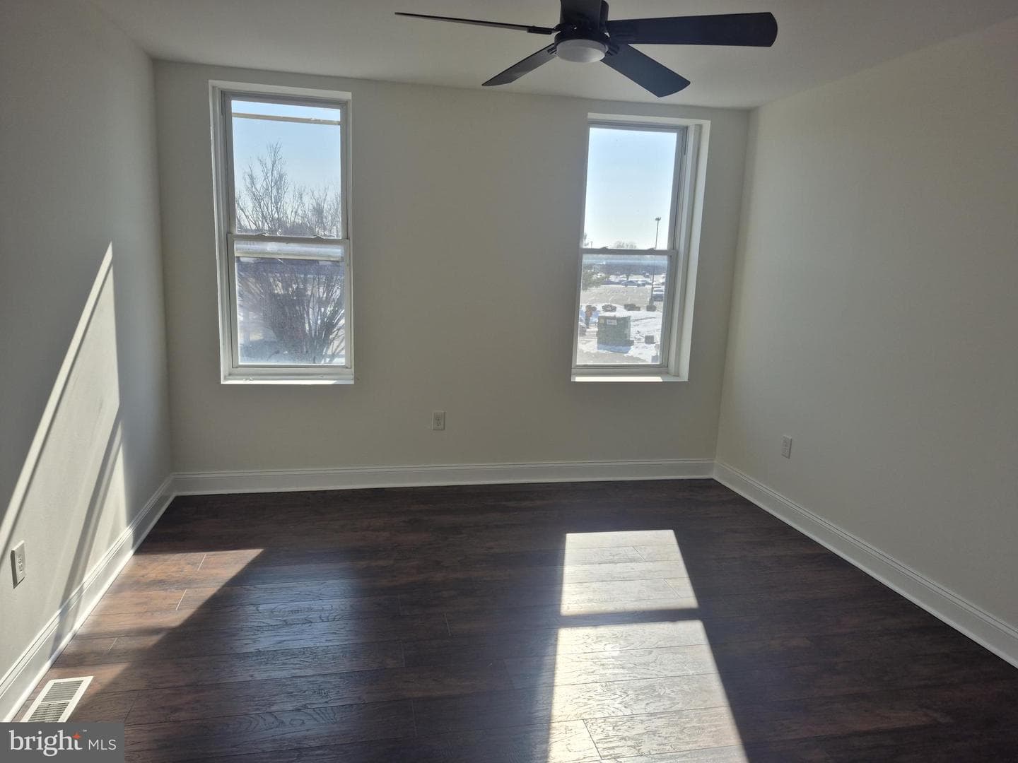 2416 Frederick Avenue photo 13