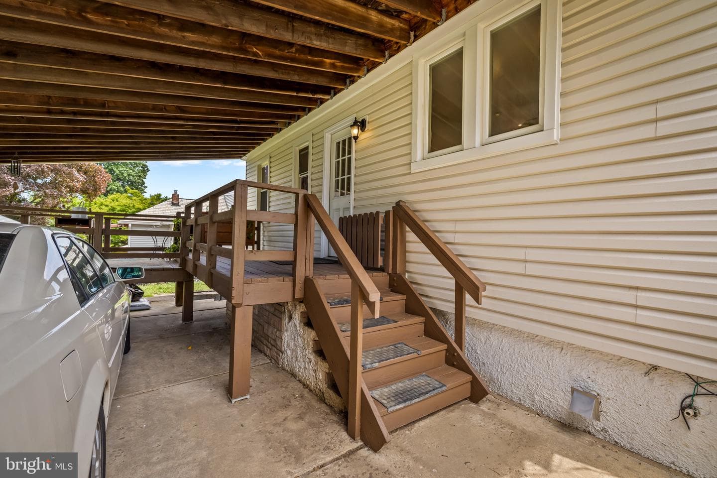 4400 Buchanan Avenue photo 30