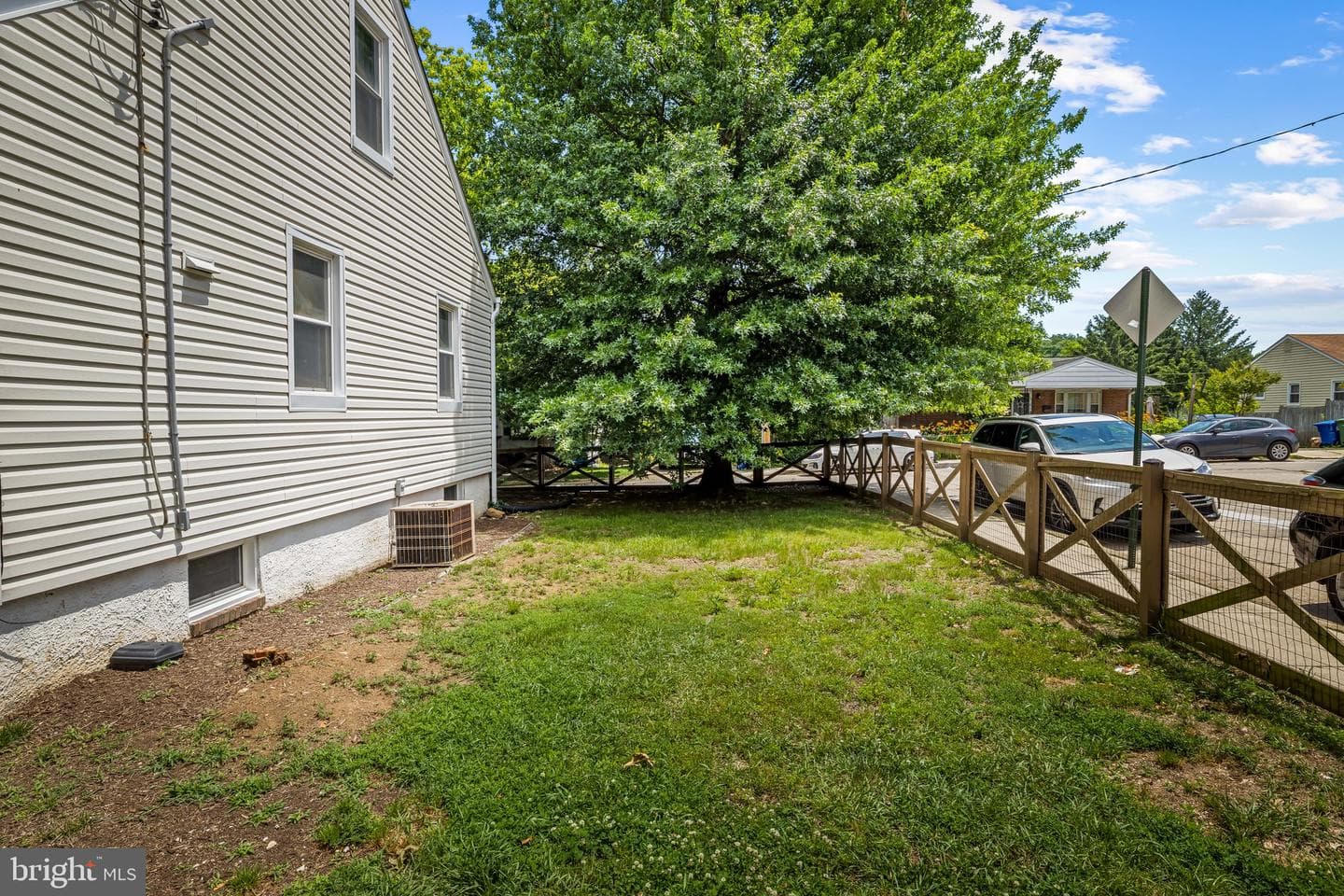 4400 Buchanan Avenue photo 35