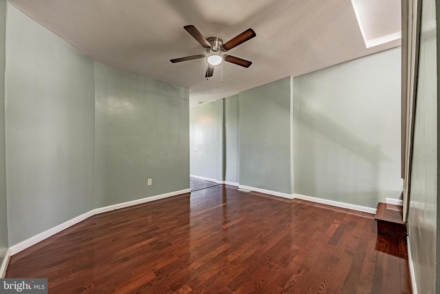2019 E North Avenue photo 11