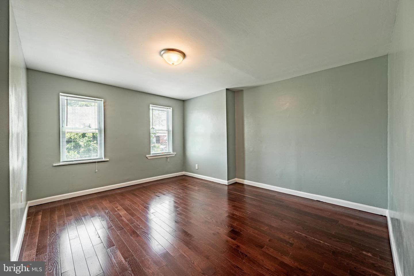 2019 E North Avenue photo 14