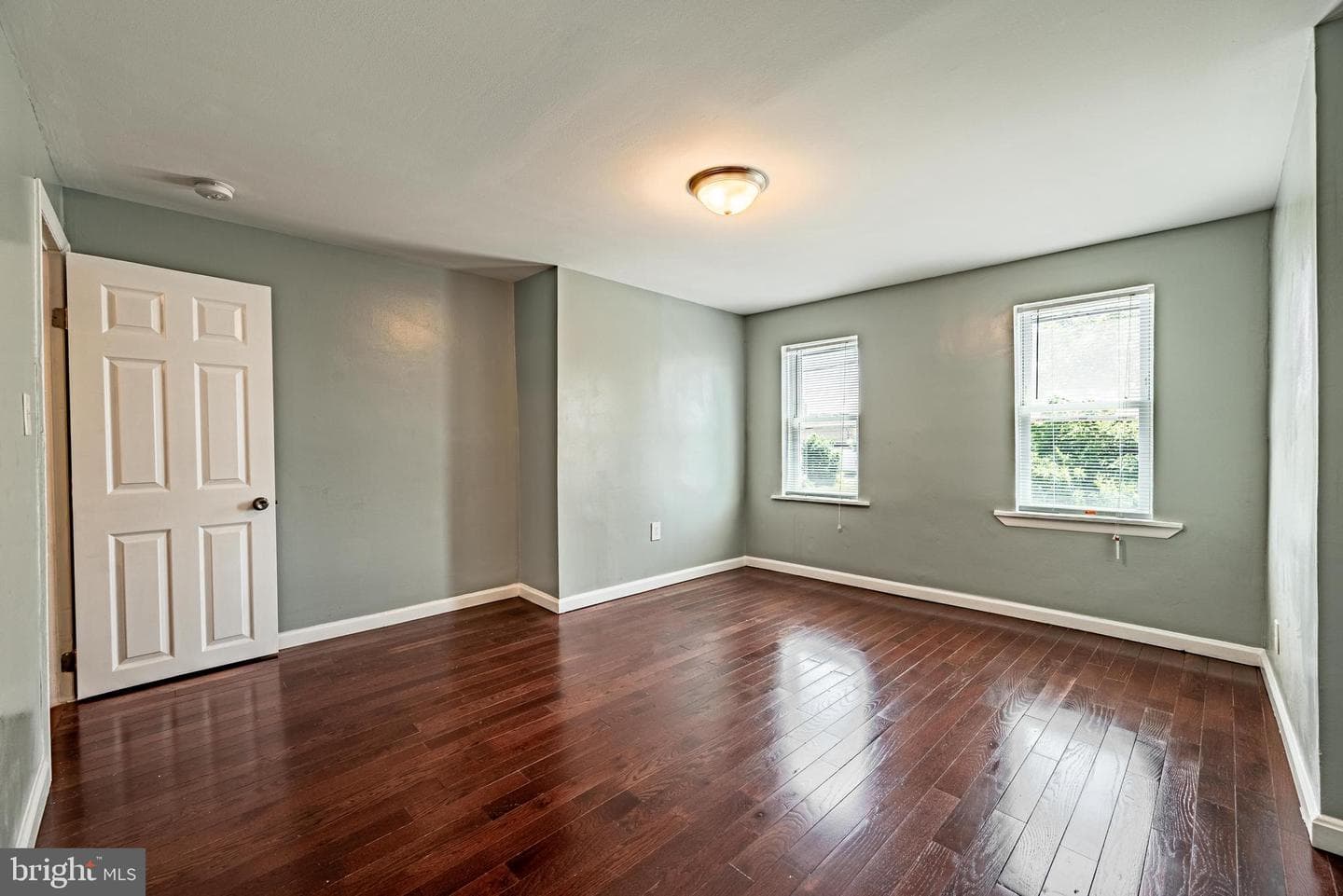 2019 E North Avenue photo 15