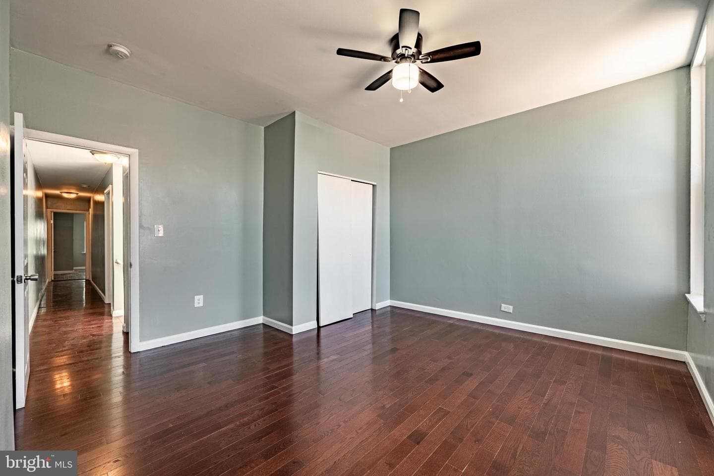 2019 E North Avenue photo 18
