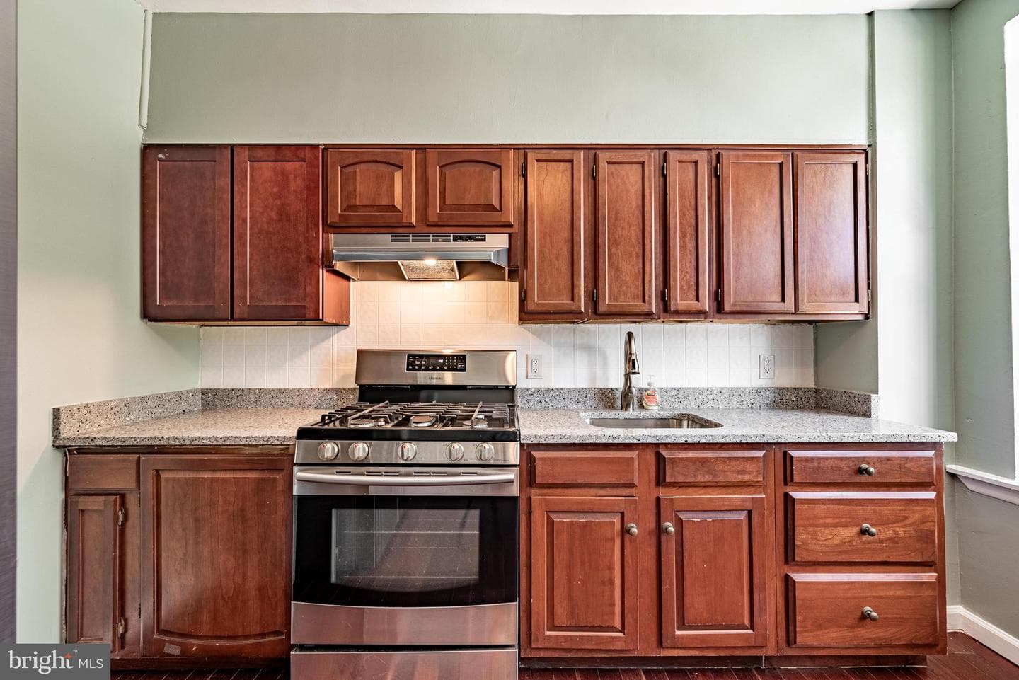 2019 E North Avenue photo 8