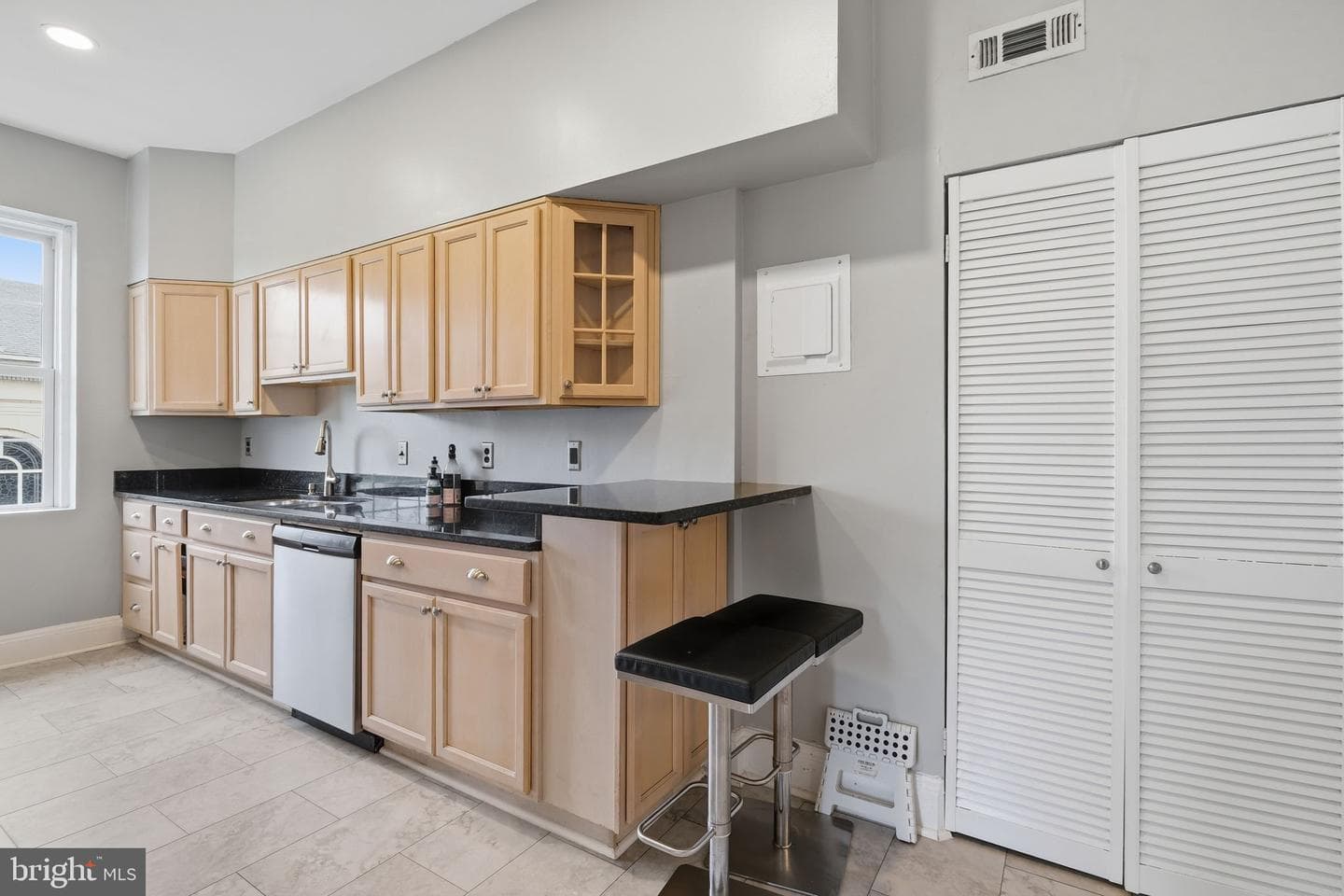 3507 N Charles Street #302 photo 13