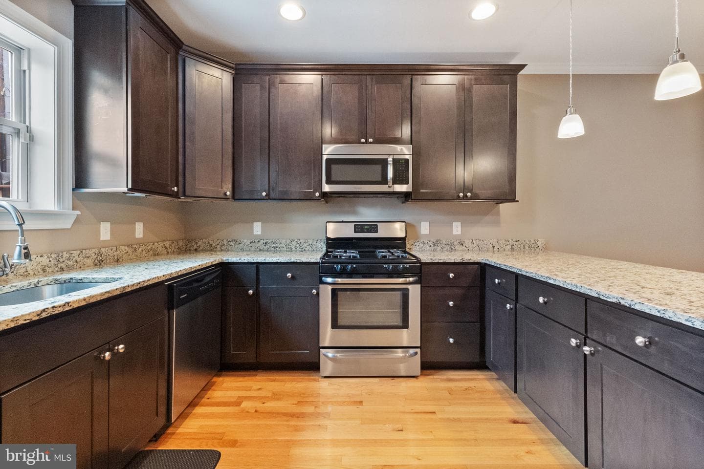 14 S Collington Avenue photo 5