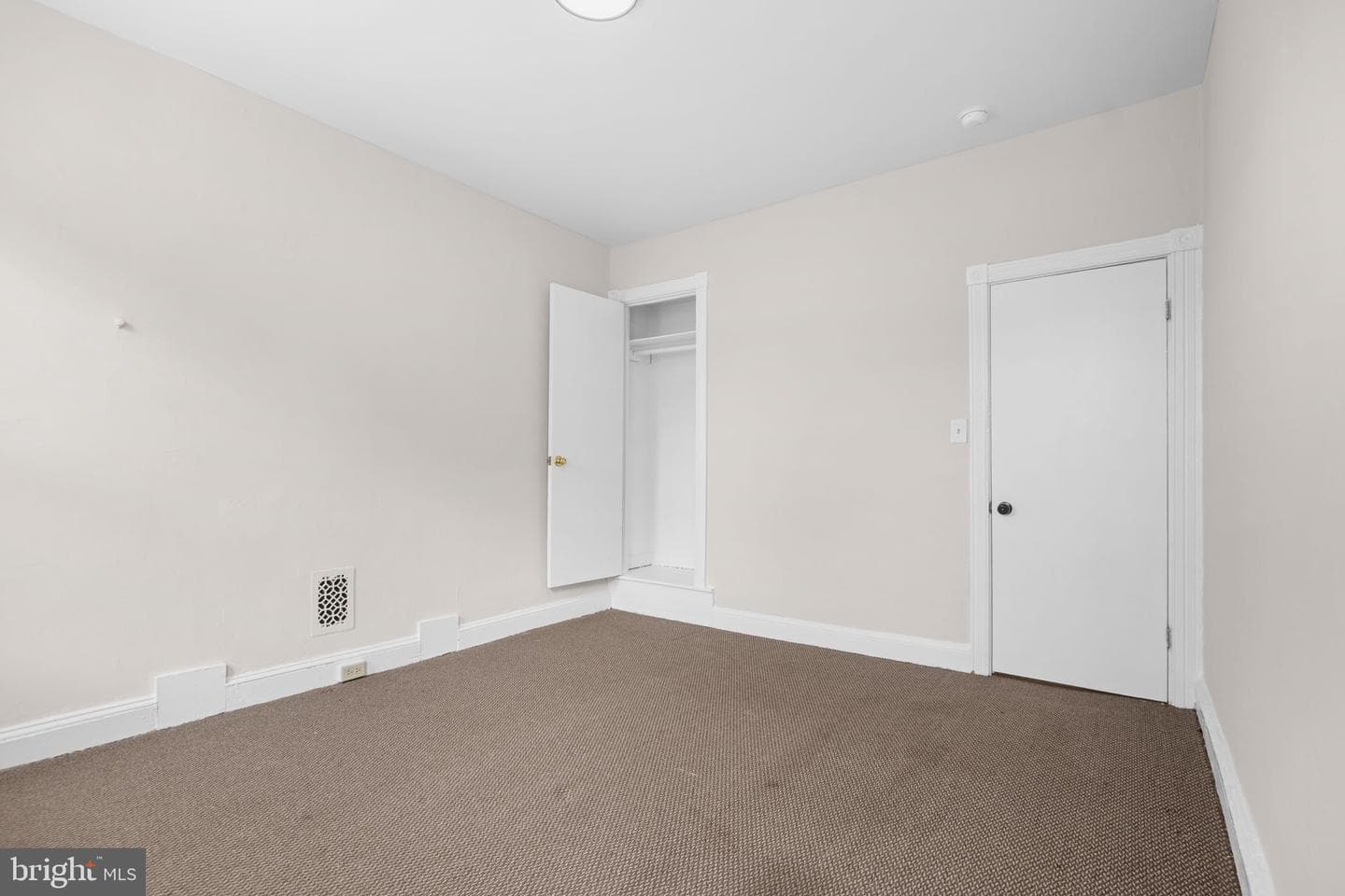 2621 Sloatfield photo 13