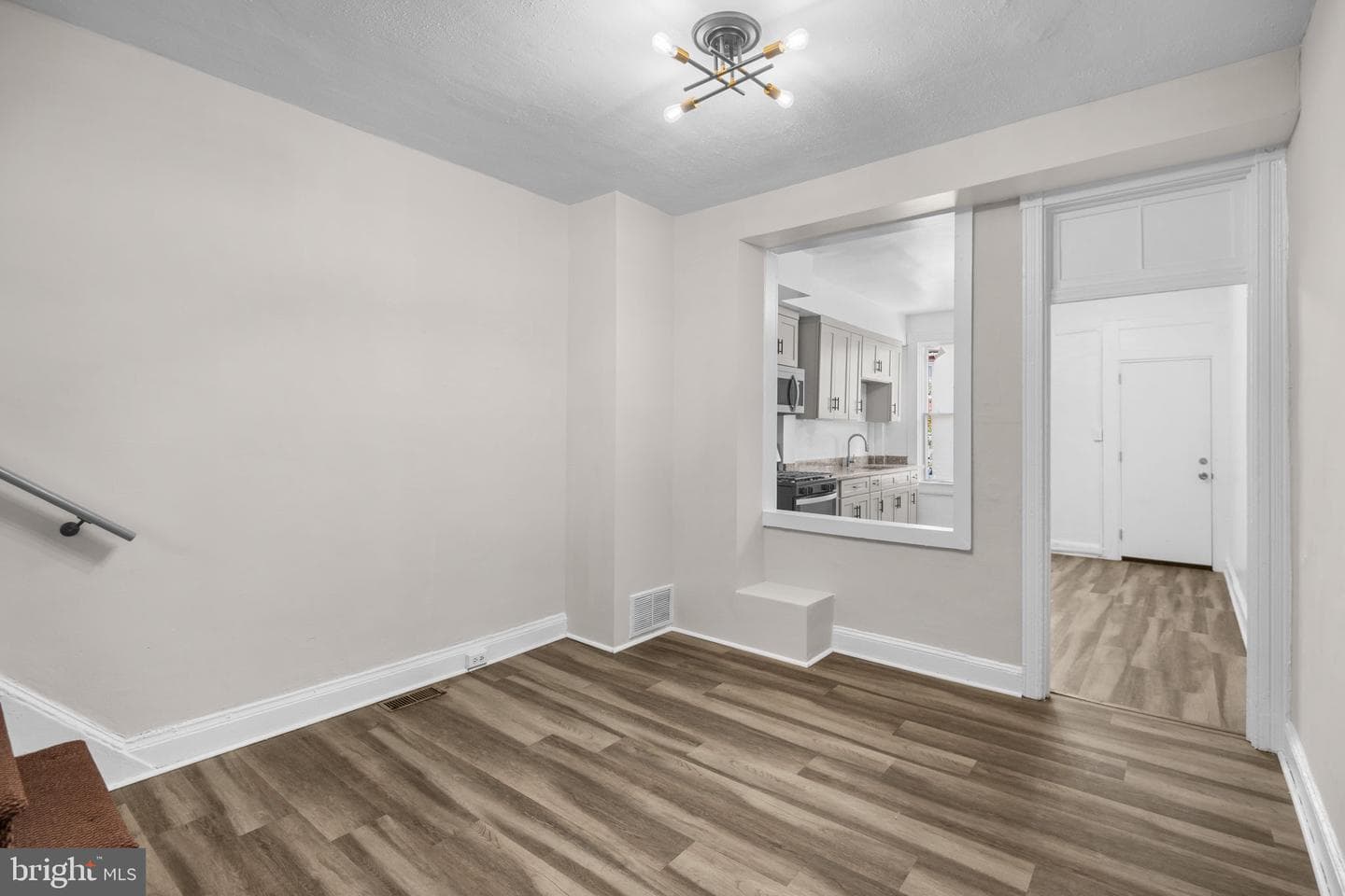2621 Sloatfield photo 8