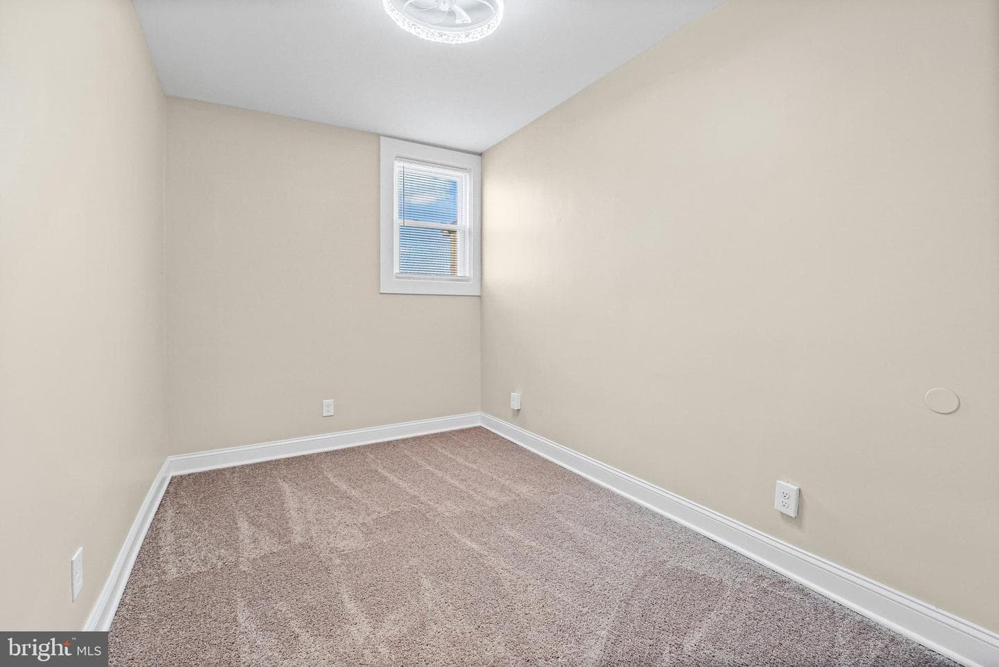 3010 Brendan Avenue photo 15