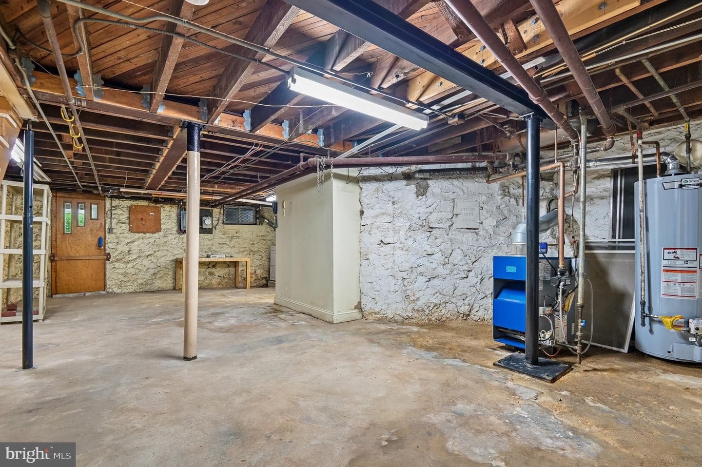 3910 Greenmount Avenue photo 33