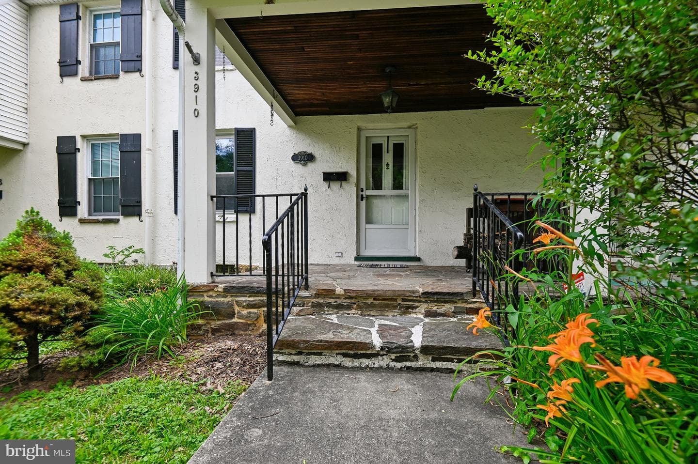 3910 Greenmount Avenue photo 40