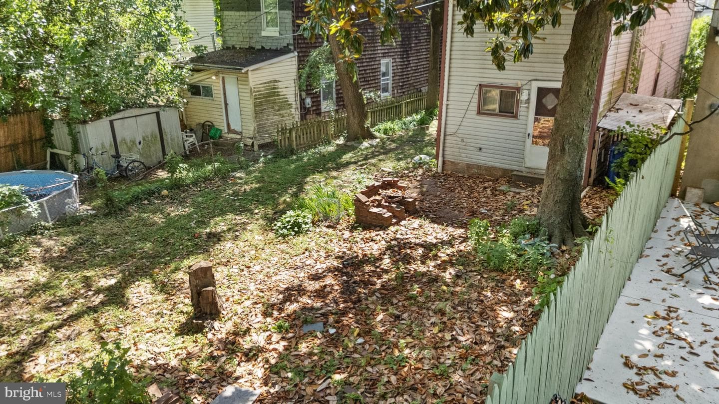 3407 Barclay Street photo 3