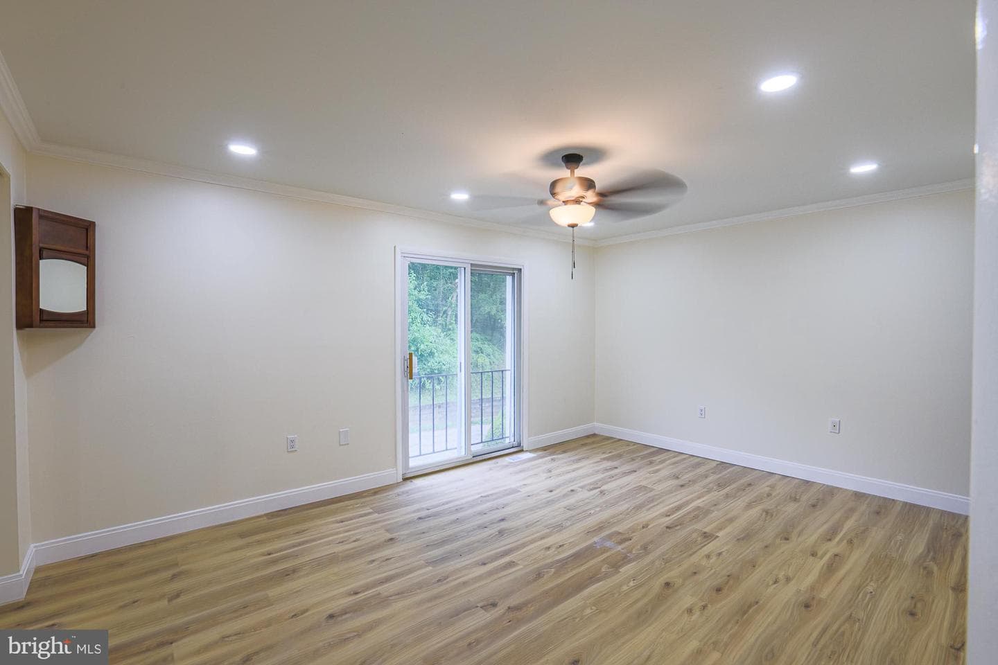 1906 Greenhaven Drive photo 25