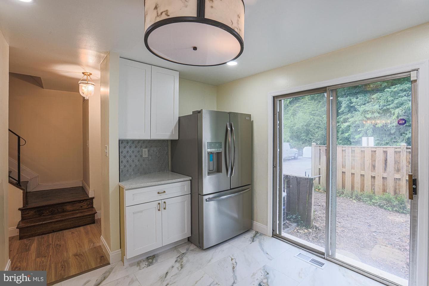 1906 Greenhaven Drive photo 6