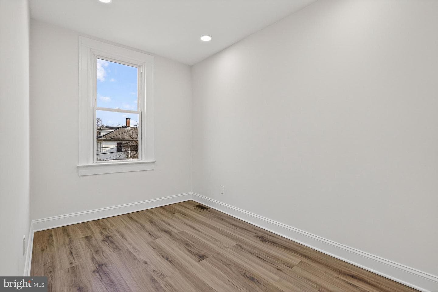 5249 Linden Heights Avenue photo 25