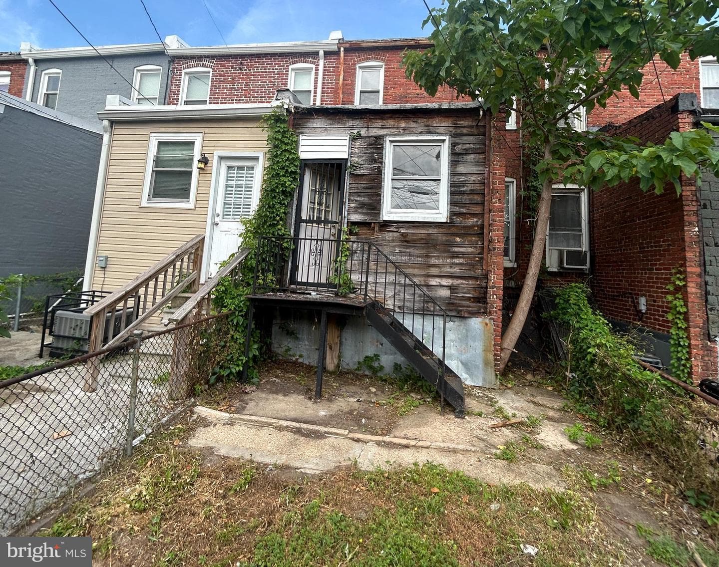1221 N Decker Avenue photo 3