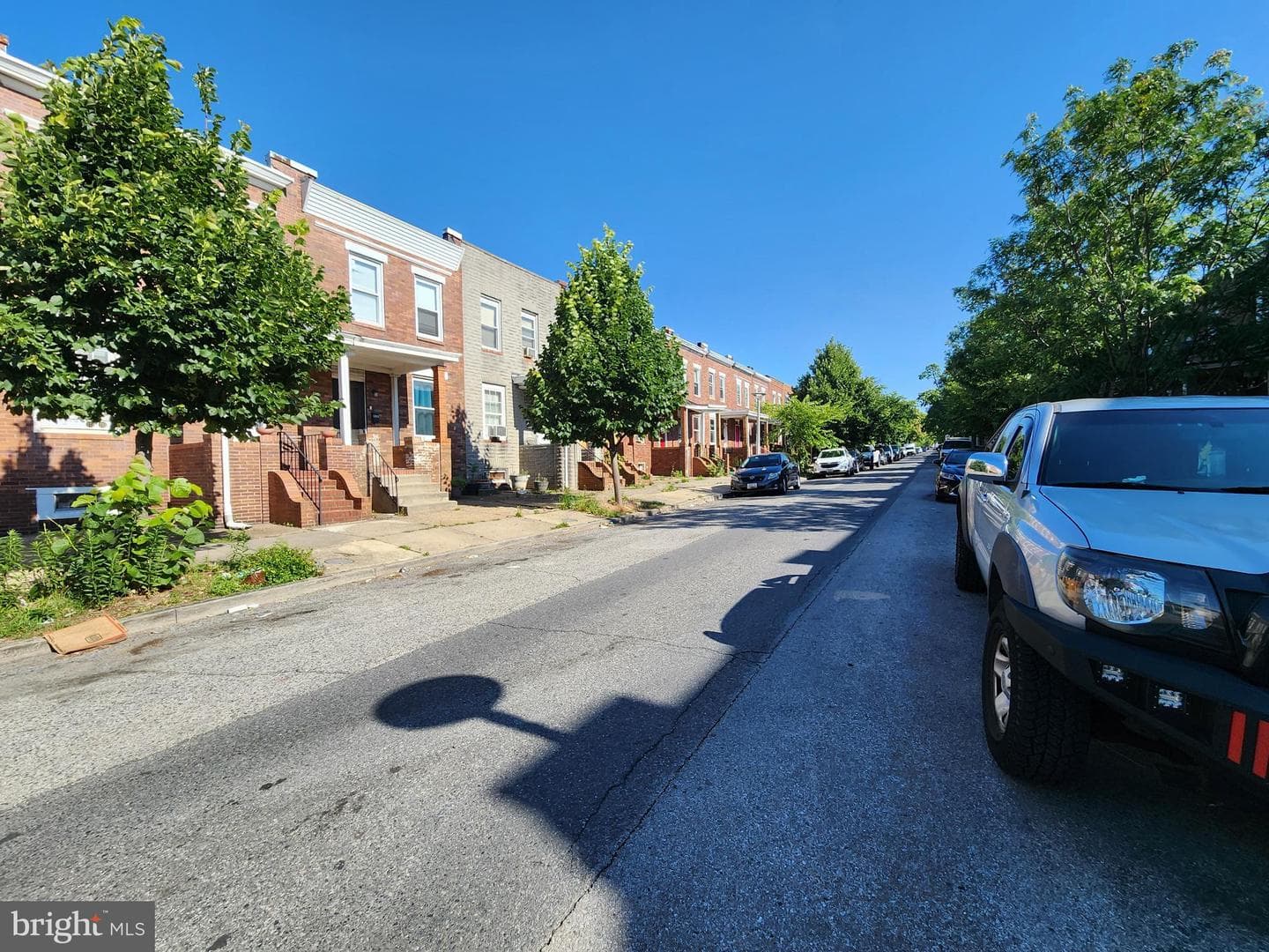 407 Clinton Street photo 5