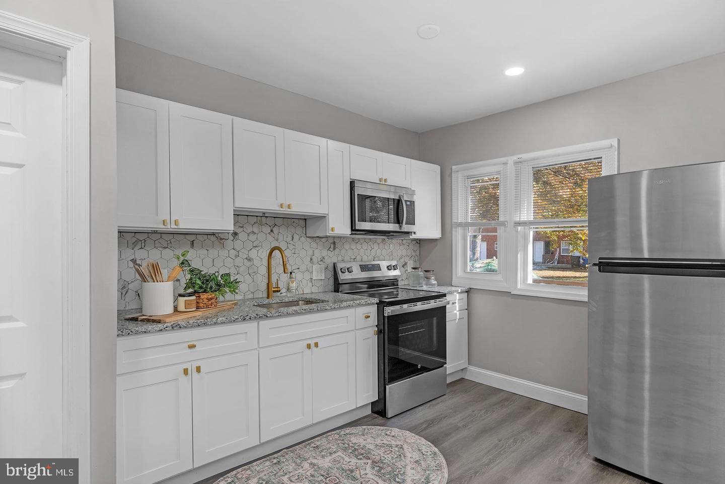 1221 Ashburton Street photo 11