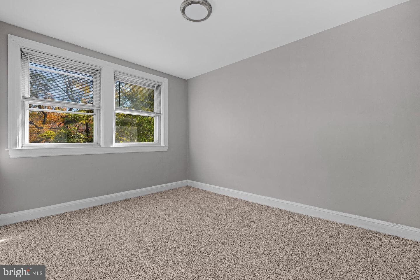 1221 Ashburton Street photo 21