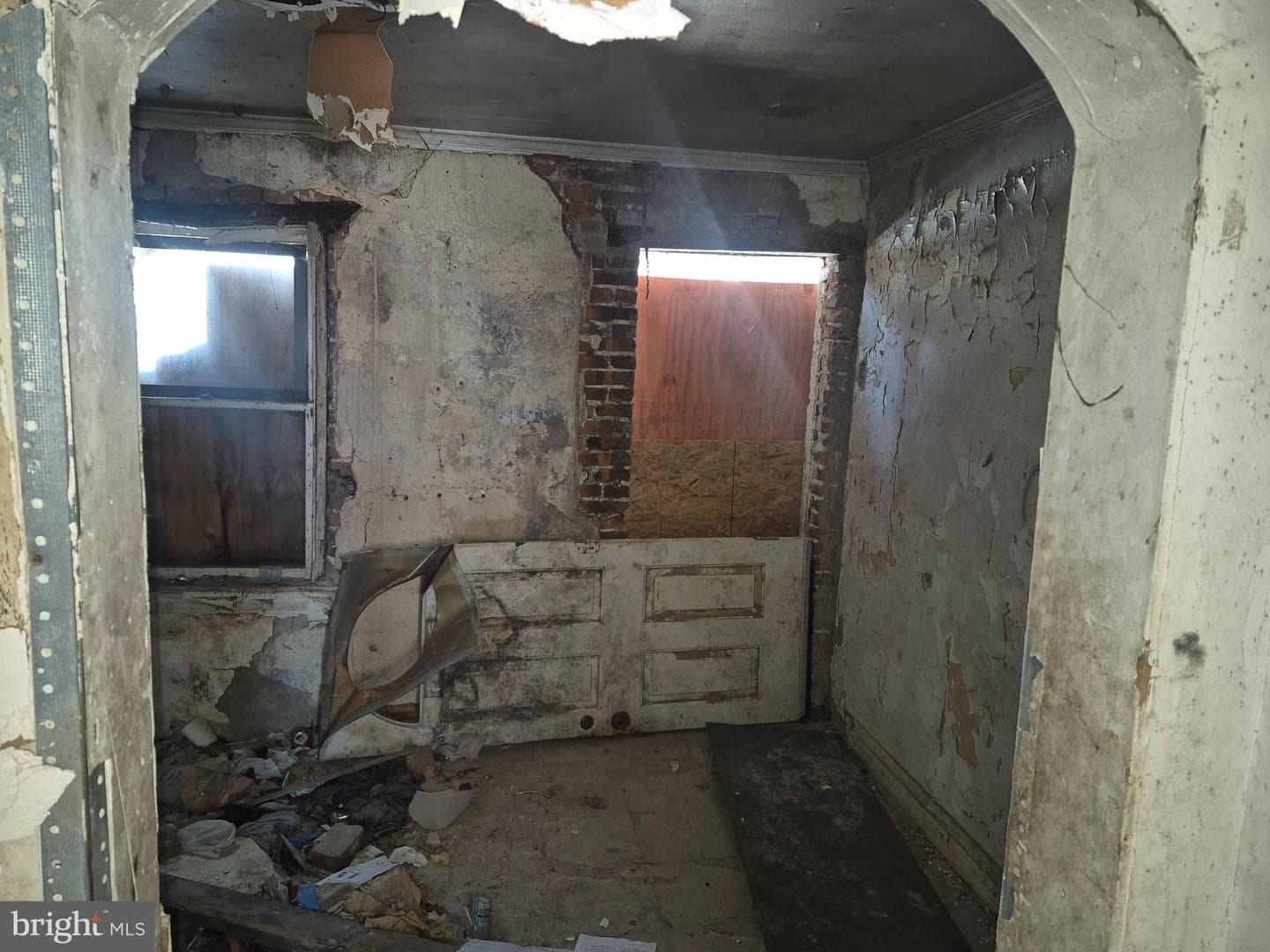 302 S Fulton Avenue photo 7