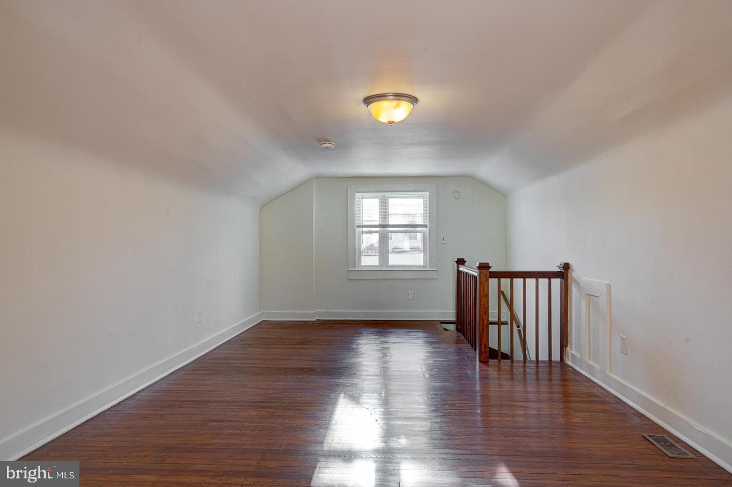 5318 Plainfield Avenue photo 10