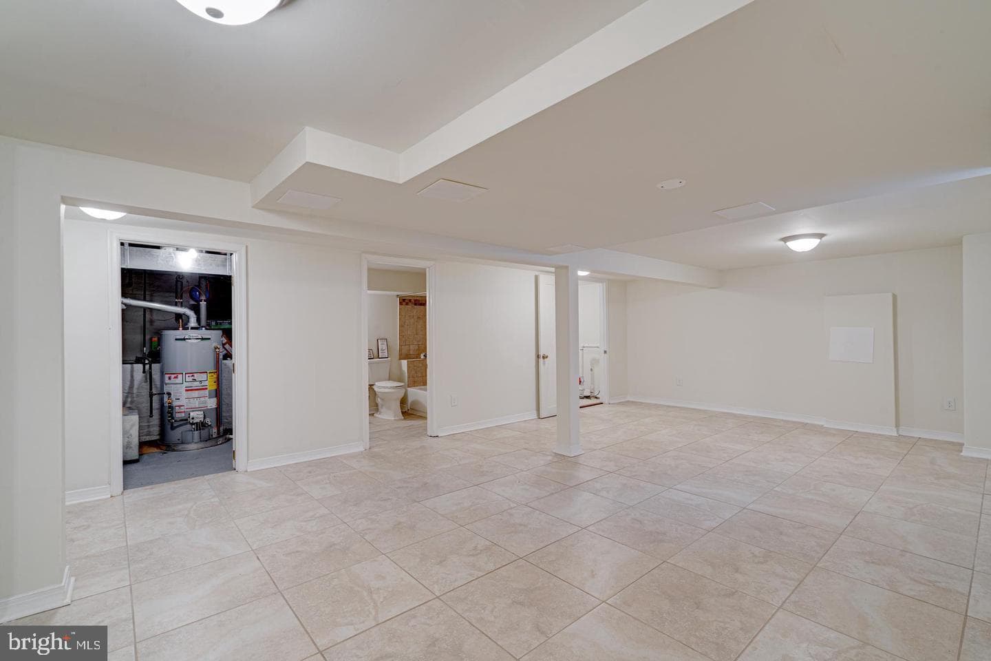 5318 Plainfield Avenue photo 14