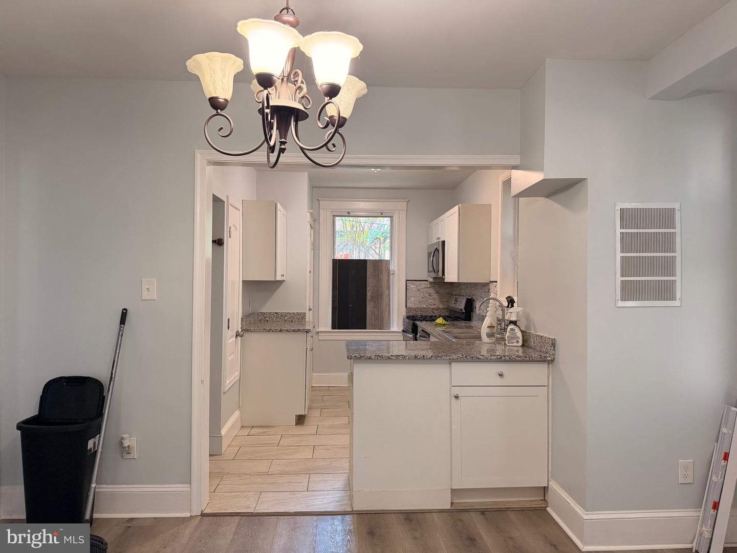 5318 Plainfield Avenue photo 3