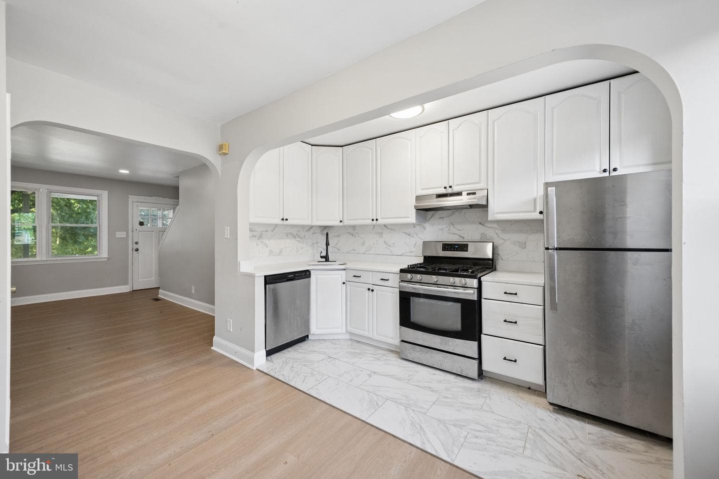3548 Benzinger Road photo 10
