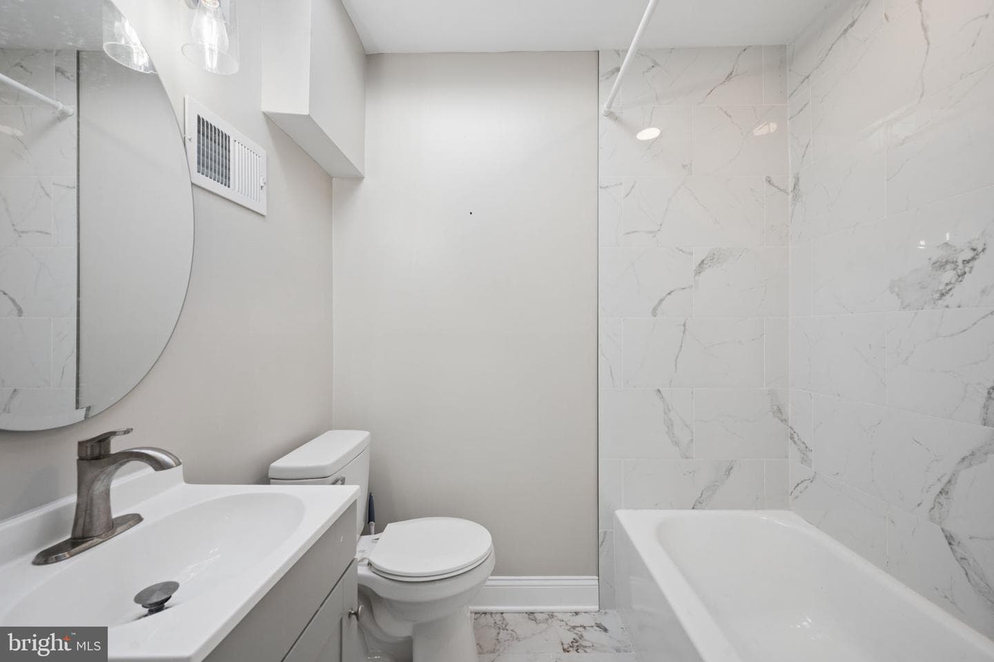 3548 Benzinger Road photo 18