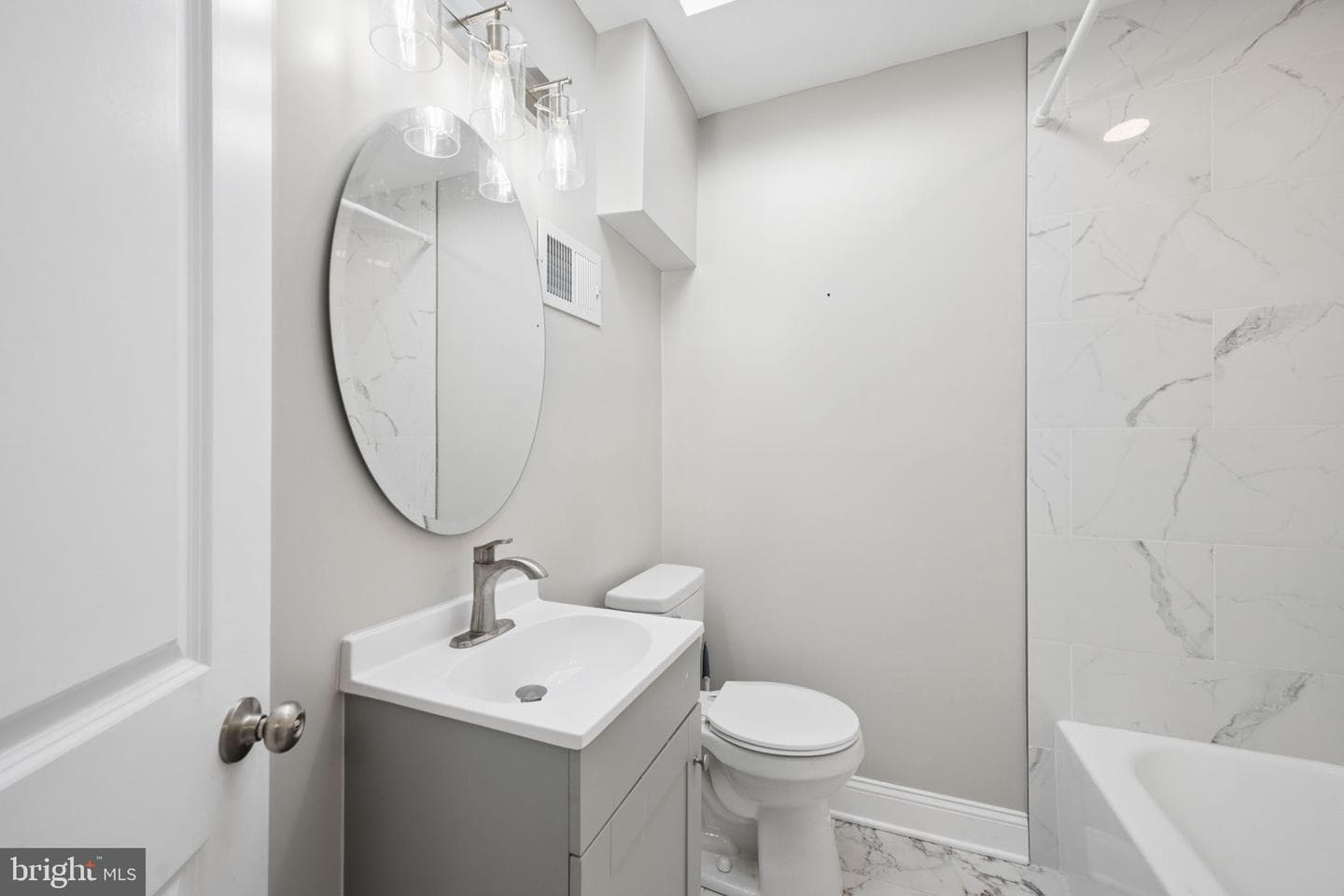 3548 Benzinger Road photo 19